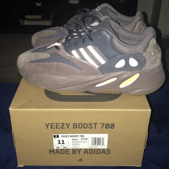 adidas Other - 100% authentic Yeezy boost 700 mauve